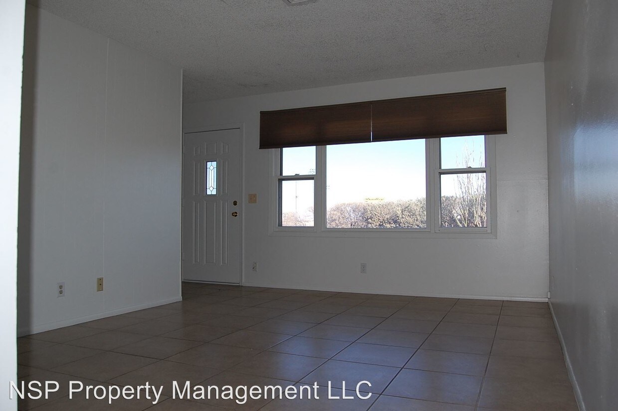 Foto principal - 2540 Palo Verde Blvd S
