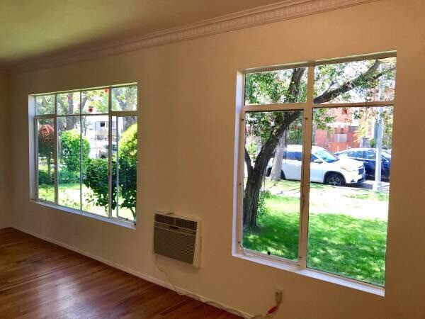 Building Photo - 402 N Palm Dr
