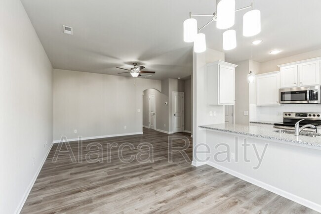 Building Photo - 7213 Somerford Rd
