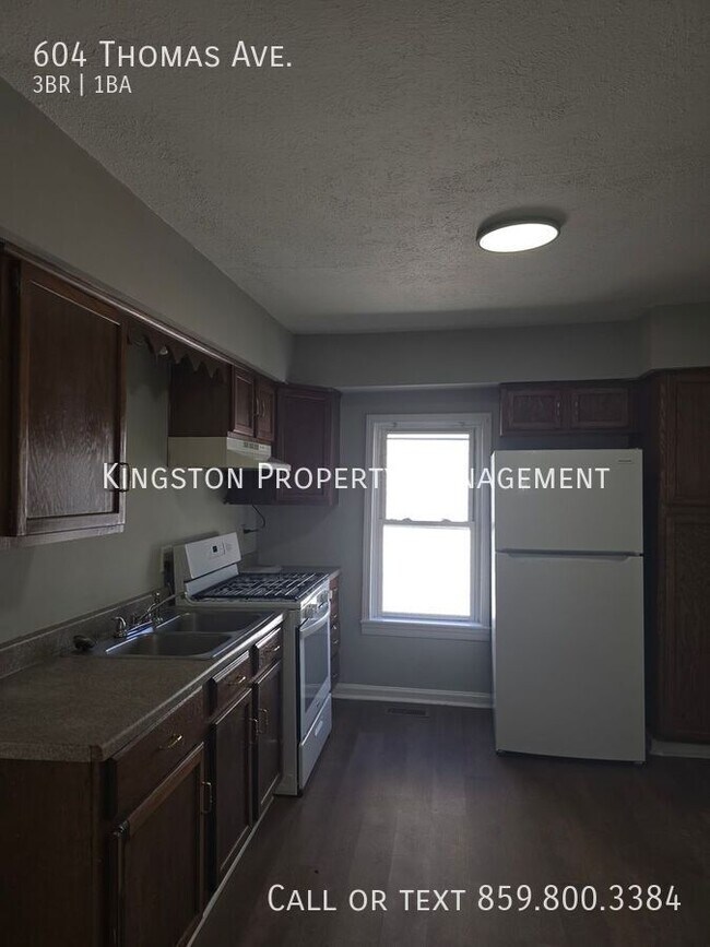 Foto del edificio - 604 Thomas Ave