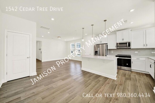 Foto del edificio - 1542 Cedar Tree Dr