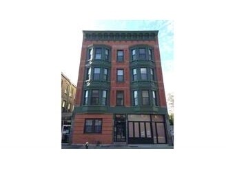 Building Photo - 563 Manhattan Ave