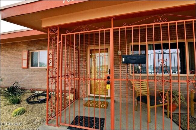 Foto del edificio - 7830 Basswood Ave