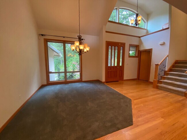 Foto del edificio - Private park-like retreat, only 25 minutes...