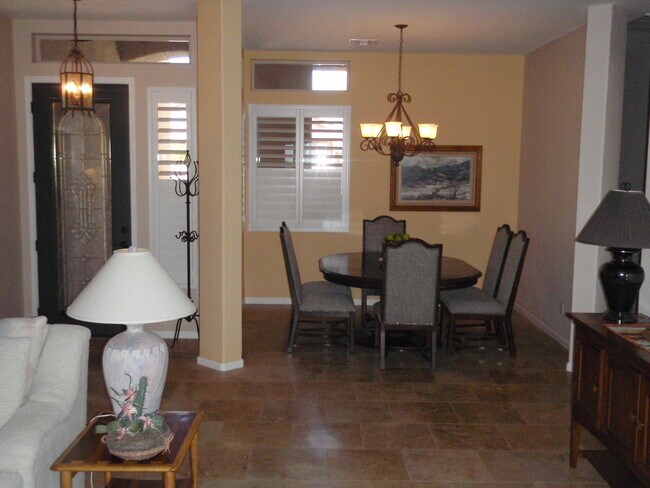 Building Photo - 65473 E Rose Ridge Dr