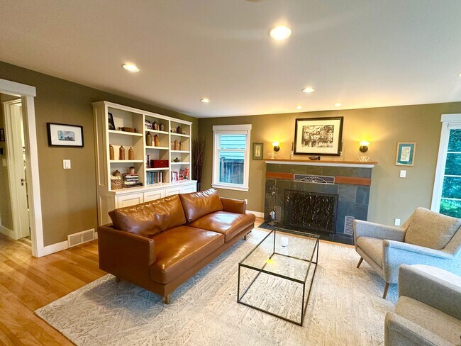 Foto del edificio - Location, Location! Magnolia Home for Rent!