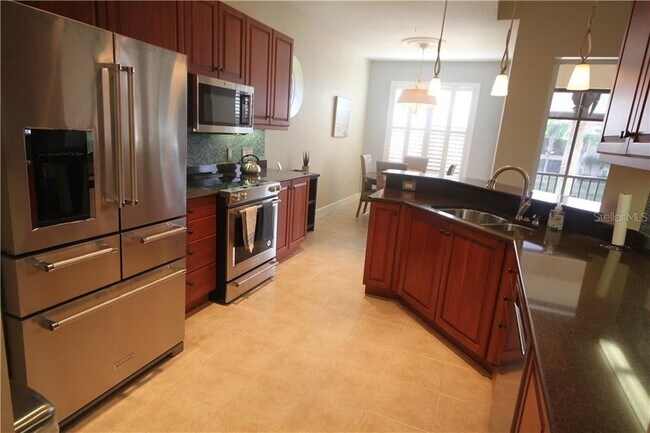 Building Photo - 5290 Descanso Ct