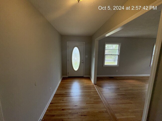 Foto del edificio - 2249 Stanton St