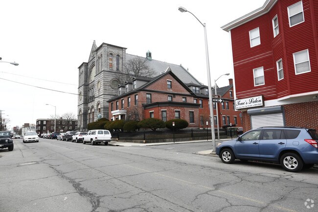Building Photo - 707-713 Merrimack St