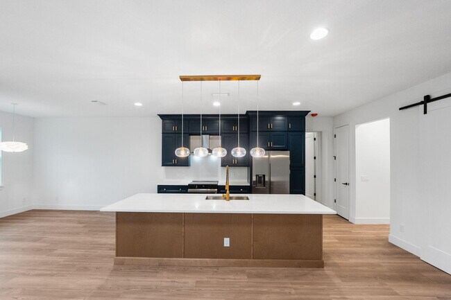 Foto del edificio - 3113 Nighthawk Ave