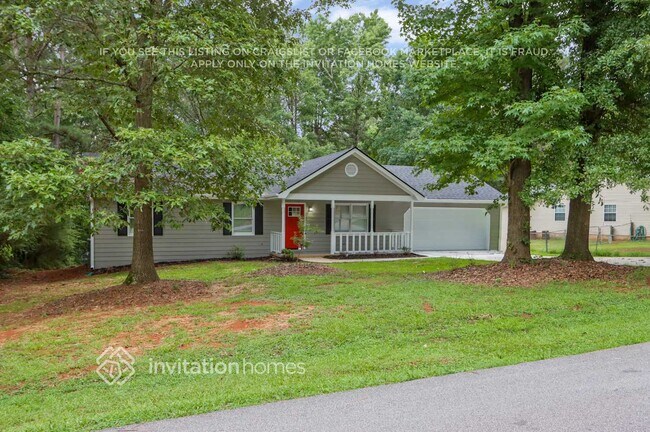 Building Photo - 300 E Country Woods Dr