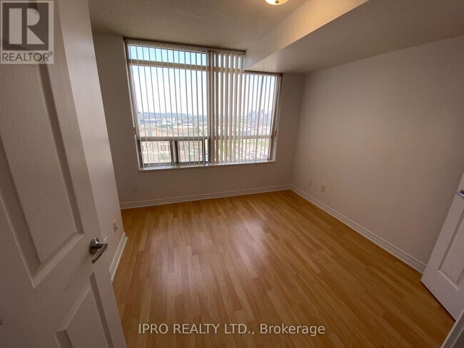 Building Photo - 3888-3888 Duke of York Blvd