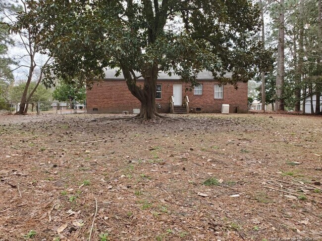 Foto del edificio - 1810 Wendover Dr