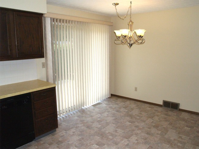 Foto del edificio - 8548 Kellydale St NW