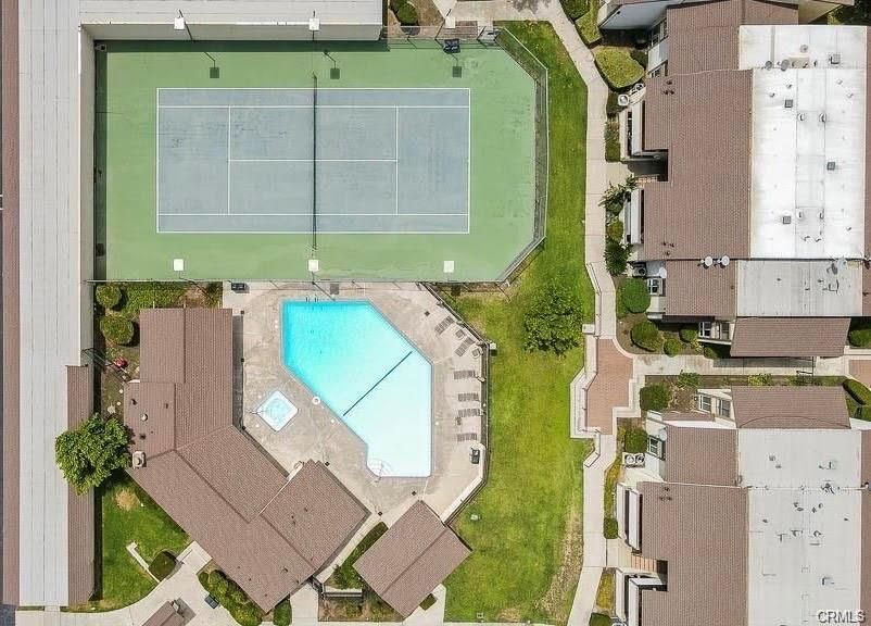 Primary Photo - 6351 Riverside Dr