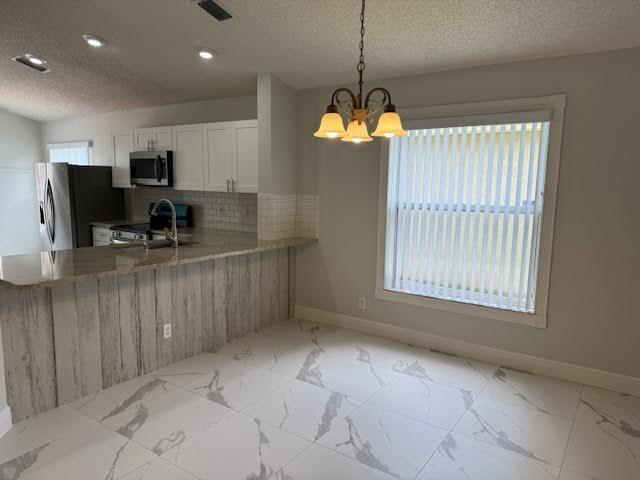 Foto del edificio - 1255 Waterway Cove Dr