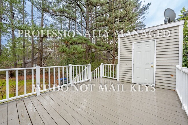 Foto del edificio - 125 Willow Oaks Court