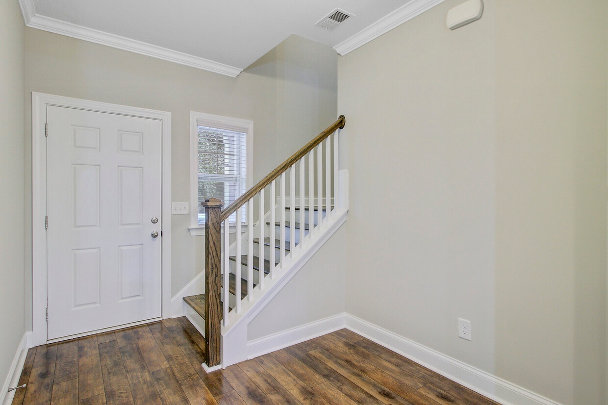 Foto del edificio - 4103 Rigsby Ln