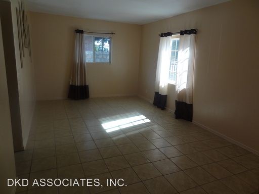 Building Photo - 9008 Mount Olympus Dr