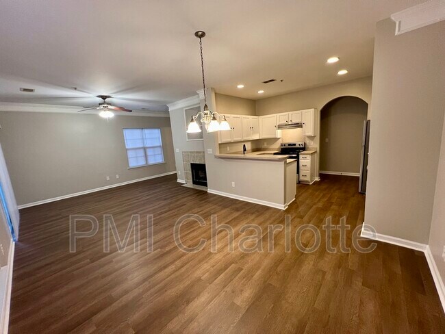 Building Photo - 1658 Termini Dr