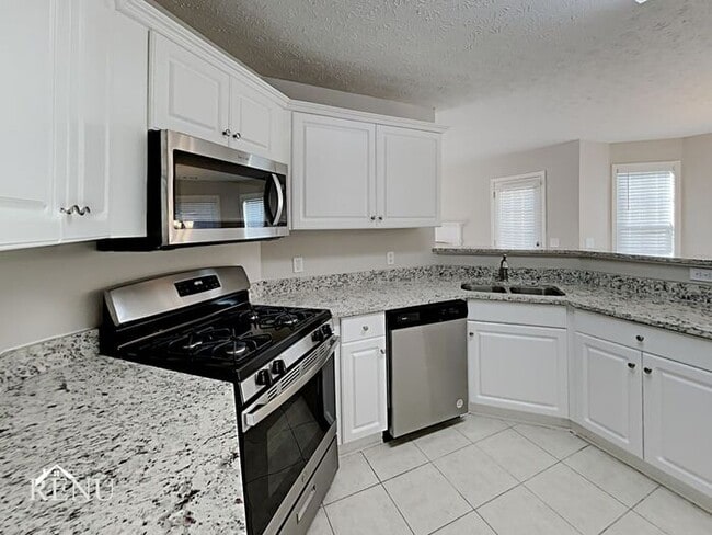 Building Photo - 362 Anita Dr