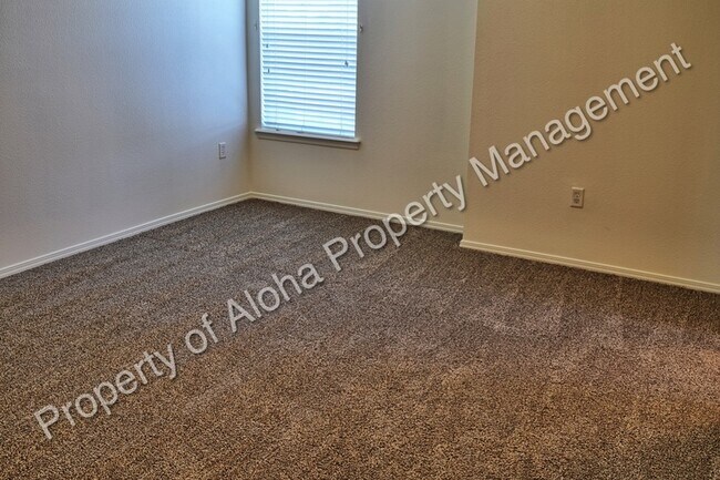 Foto del edificio - 1037 W Pine Ave