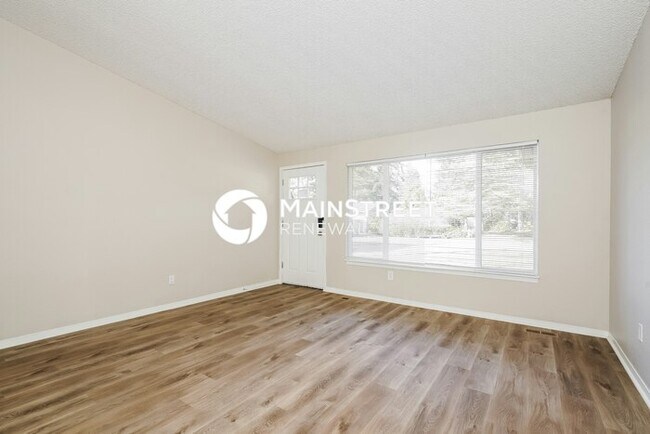 Foto del edificio - 3 Bedroom Pet-Friendly Home in PUYALLUP, W...