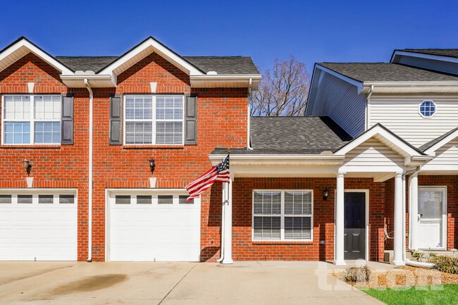 Building Photo - 102 Villa Cir