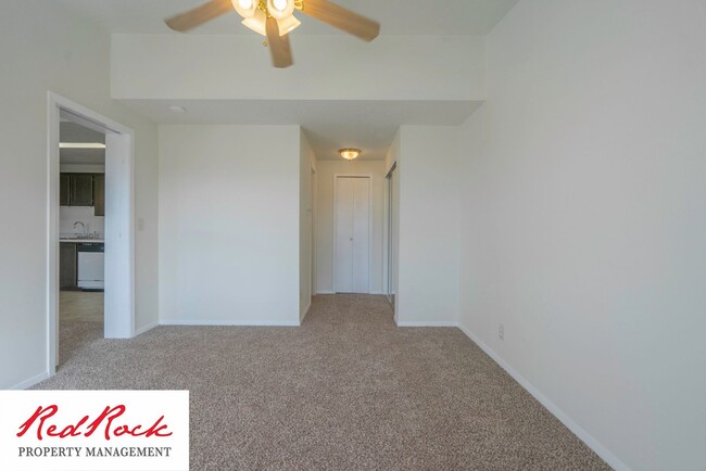 Foto del edificio - 2 Bed 2 Bath Condo!