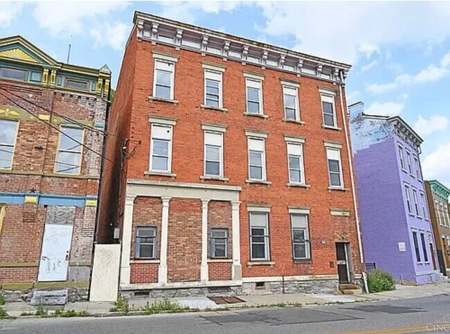Foto del edificio - 314 W McMicken Ave