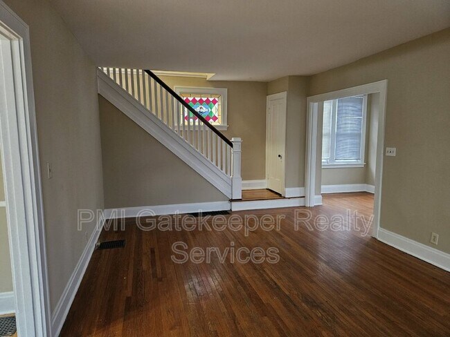 Building Photo - 4945 Relleum Ave