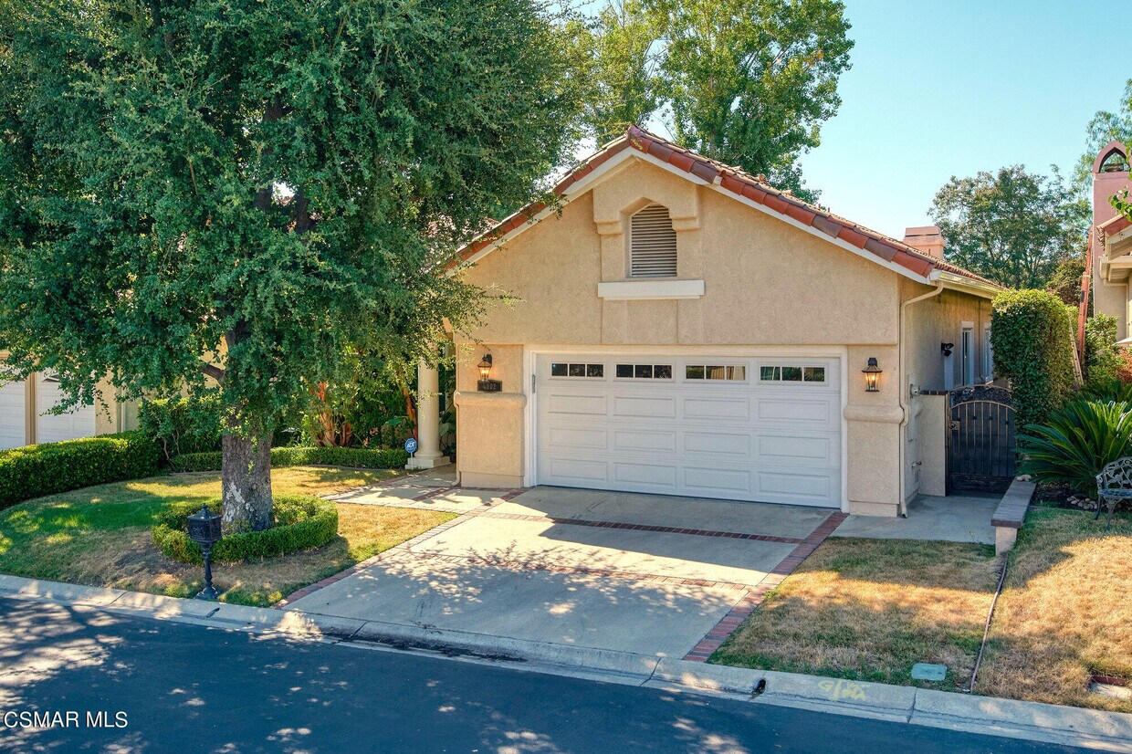 Primary Photo - 4902 Coyote Wells Cir