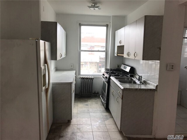 Foto del edificio - 216-19 90th Ave