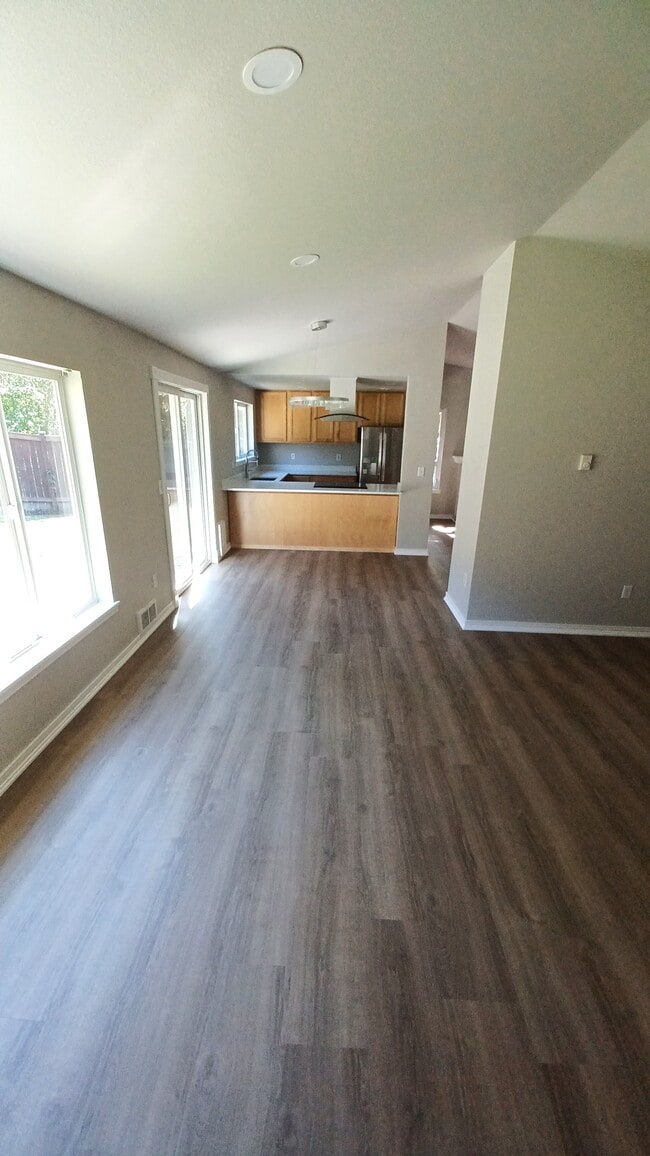 Building Photo - 18120 145th Pl NE