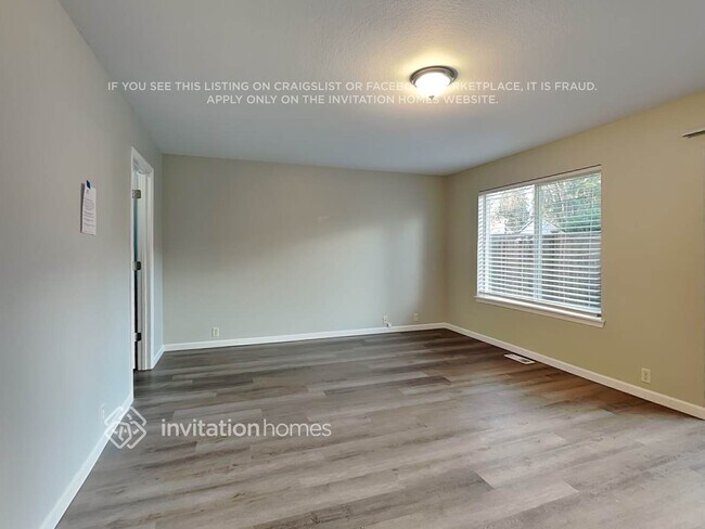 Foto del edificio - 5443 Komachin Loop SE