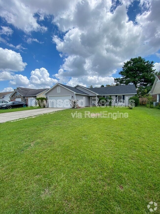 Building Photo - 3013 Rosemeade Dr