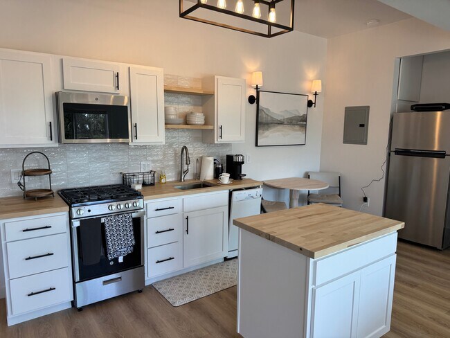 Foto del edificio - 245 Country Hills Ln