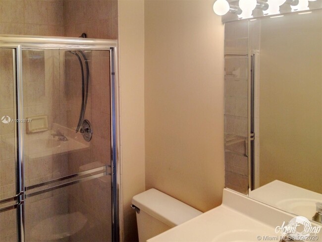 Foto del edificio - 13299 NW 7th St