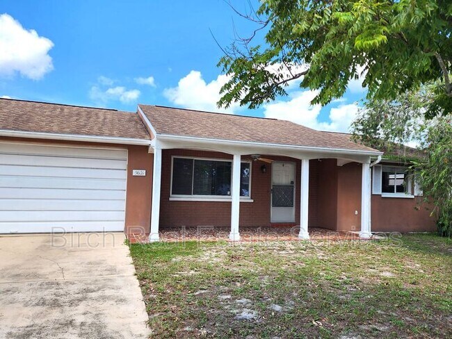 Building Photo - 5621 Moog Rd