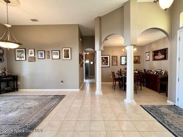 Building Photo - 331 Castlewood Ln