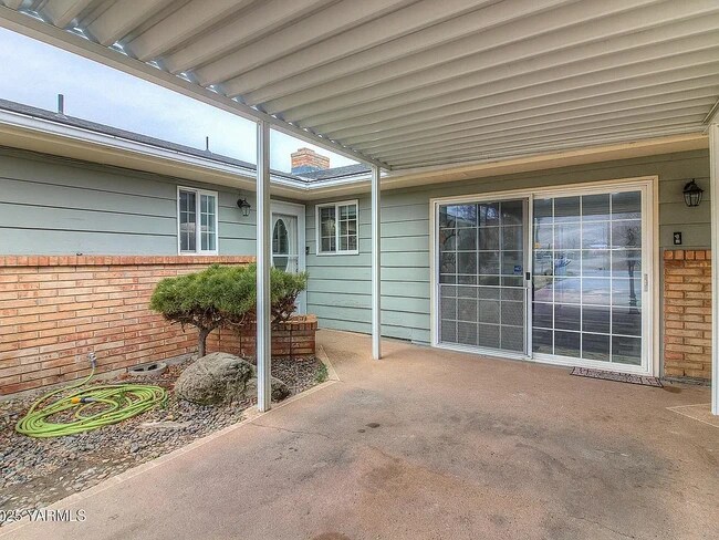 Foto del edificio - 4003 Emma Ln