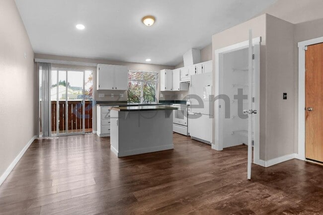 Foto del edificio - 1120 S 90th St Ct