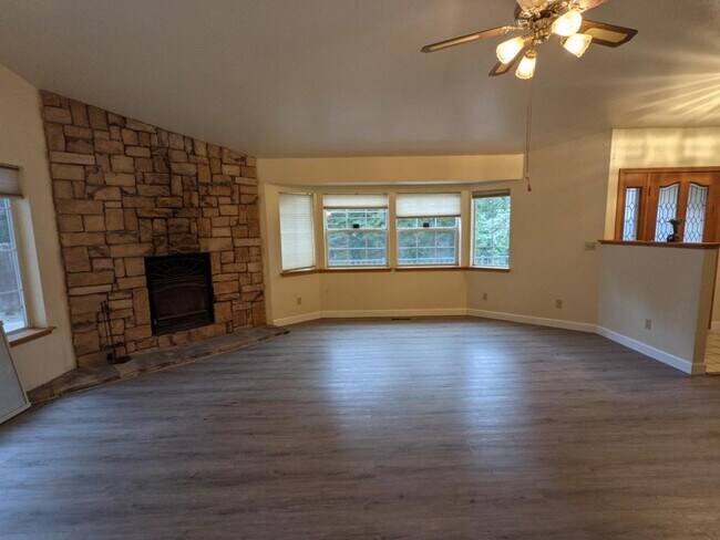 Building Photo - 3491 Gold Ridge Trail