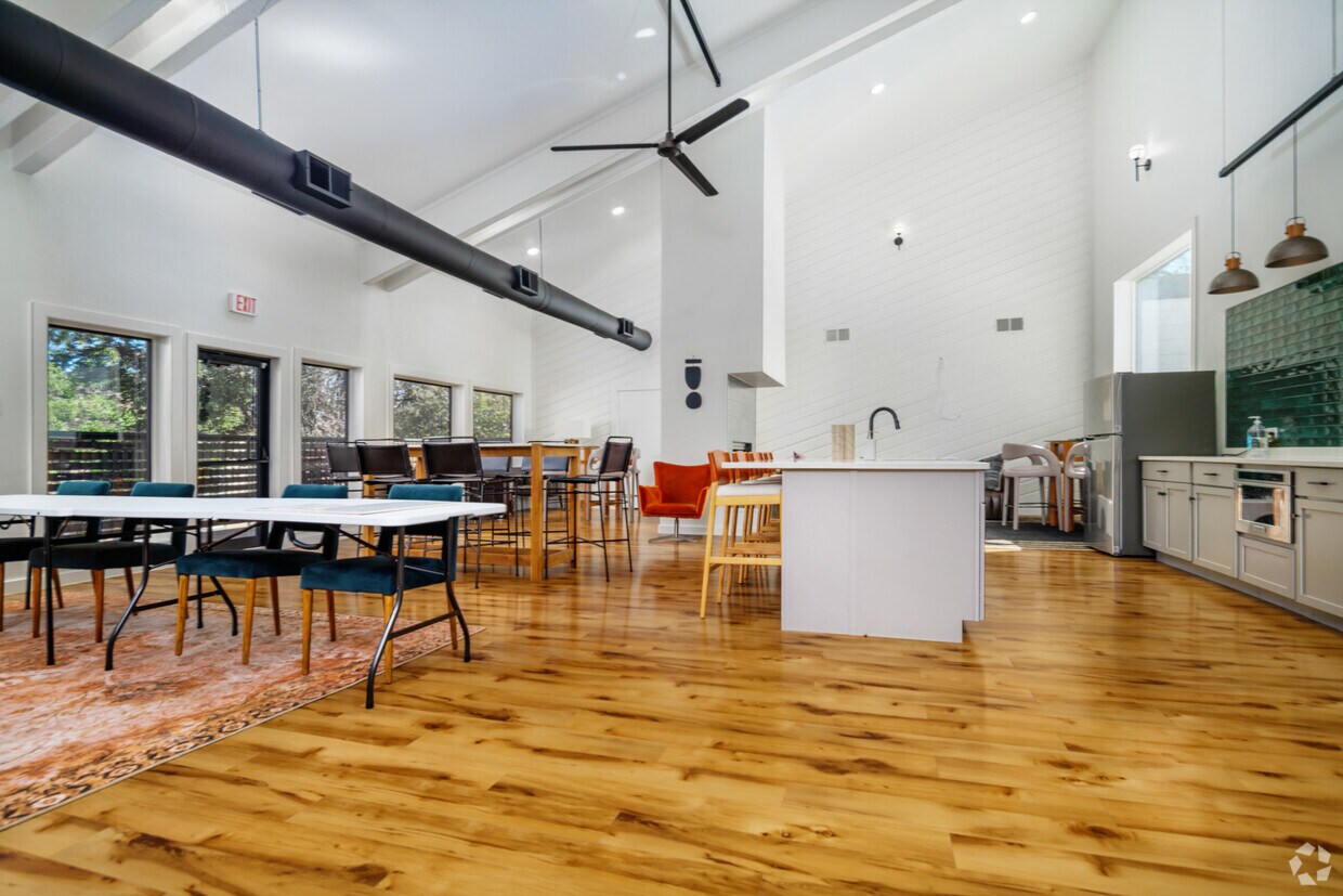 Astra Apartments in San Antonio, TX