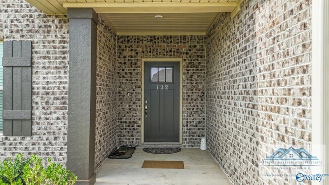 Building Photo - 132 Huffman St