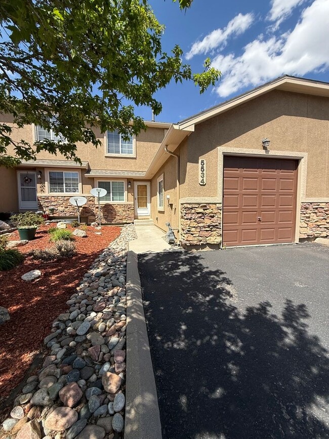 Photo - 2 bedroom, 2 1/2 bath condo in the NORTHEAST side of Colorado Springs