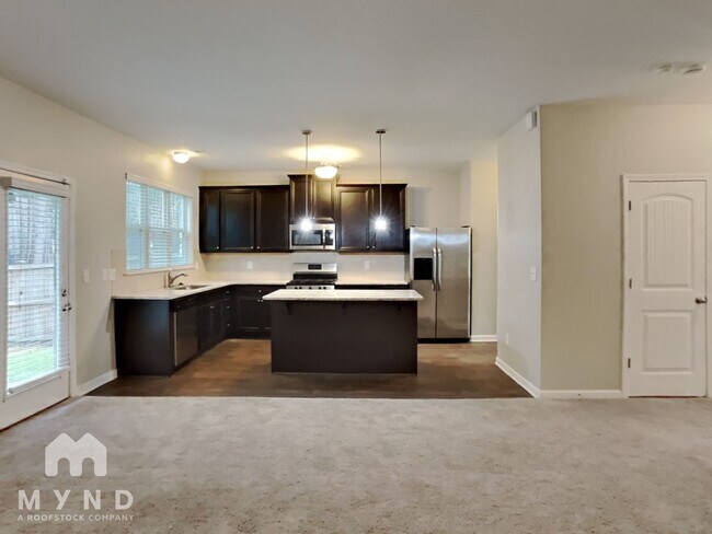 Foto del edificio - 2455 Quincy Loop