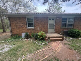 Building Photo - 110 Leslie Dr