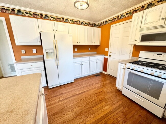 Building Photo - 3 bedroom home in Westminster