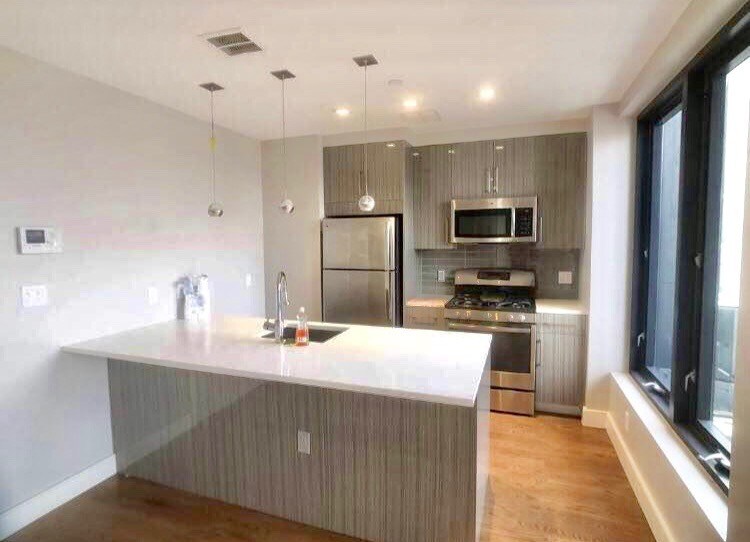 Foto principal - 26-27 Hoyt Ave N